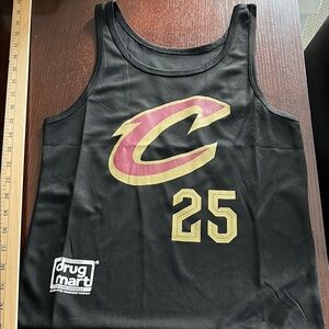 Tote bag!  Looks like a CAVS Jersey